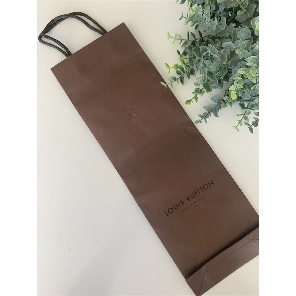 LOUIS VUITTON Authentic Paper Gift Shopping Bag 17.25